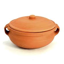 Clay pots are used around the world and therefore offer a wide variety of recipes stemming from all different cuisines. 1600gm Clay Cooking Pot By Shree Enterprises 1600gm Clay Cooking Pot Inr 120 Piece Approx Id 5138519