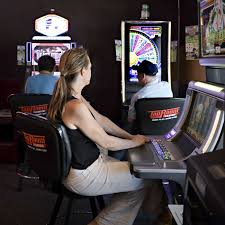 Most common games are poker, roulette, backgammon and obviously slot machines. How A Waukegan Truck Stop Became A Gambling Gold Mine Chicago Sun Times