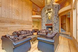 knotty pine walls provide a traditional