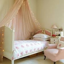 19 great ideas for a canopy bed in a