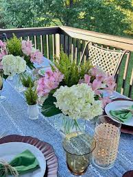 Outdoor Summer Table Centerpiece Ideas