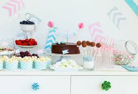 Baby shower table buffet ideas when throwing a baby shower, we often have quite a lot of things to factor in to the equation. 40 Adorable Baby Shower Food Ideas Made In Under 30 Minutes Cafemom Com