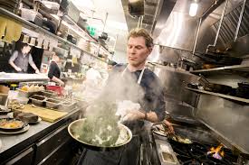 restaurant review gato from bobby flay