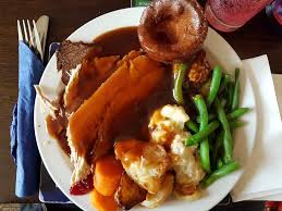 A classic british christmas dinner is the highlight of the year. British Culture List Of The Great Traditions And Celebrations In The Uk
