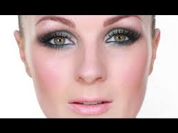 blue green smokey eye makeup tutorial