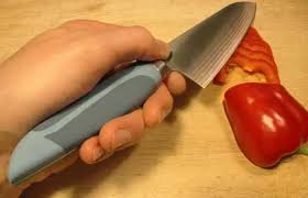 how do you make a plastic knife handle