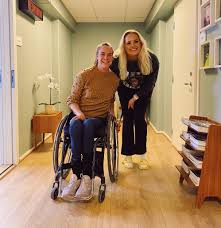 I tiden etter ulykken viste skarstein at hun ikke lot seg stoppe av å ikke lenger kunne gå. Birgit Skarstein