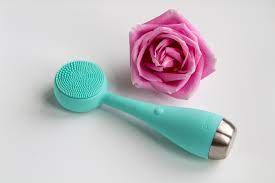 A REVIEW OF THE PMD CLEAN | Everyday Laura