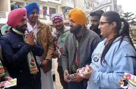 Navjot singh sidhu was born on 20 october 1963 (age 55 years, as in 2018) in patiala, punjab. Once Again Sidhus Raise The Poll Pitch