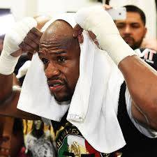 Floyd mayweather will return to the ring in february to fight youtube personality logan paul. It S Not Easy Being Floyd Mayweather S Personal Chef