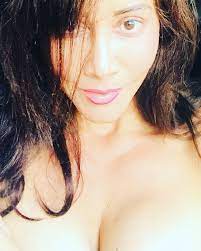 Deana Molle on X: Thankful very everyday that you are here with me!!!  #nakednotafraid #BeingLatina #actress #ThankfulThursday #blesses #GodisReal  #Spirituality t.cohFkaHLzzdv  X