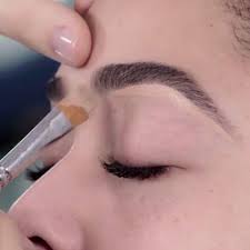 makeup artist reveals the brow mistake