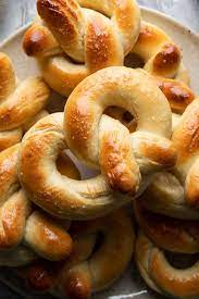 soft pretzels without baking soda