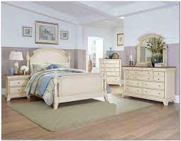 Please note that the image selection to cream colored bedroom furniture applied after all the subjective opinion of the expert. Cream Colored Bedroom Furniture Sets White Bedroom Set Furniture Cream Bedroom Furniture Bedroom Interior