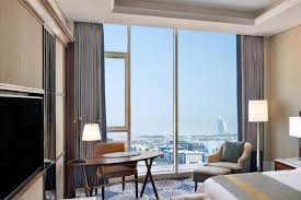 فندق جراند بلازا موفنبيك دبي الوطني