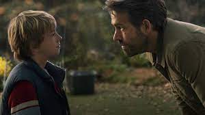 The Adam Project: Ryan Reynolds trifft im Trailer zum neuen Netflix-Film  sein jüngeres Ich |