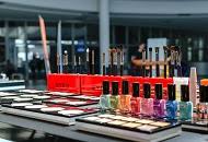 business for selling cosmetics in dubai