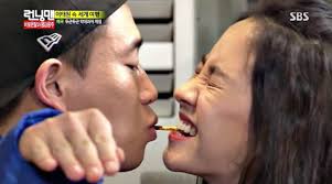 Running man korean ji hyo running man. 11 Of The Best Pepero Kisses In Korean Entertainment Soompi