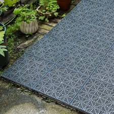 interlocking plastic outdoor tile