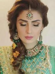 11 best makeup tips for green dress