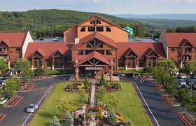 Top secret and crystal grand music theater are also within 6 mi (10 km). How To Get The Most From A Great Wolf Lodge Vacation