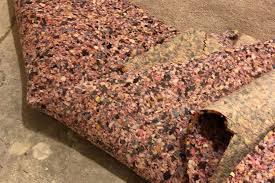 how thick should carpet padding be