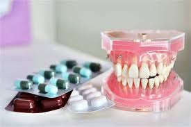 antimicrobial therapy for gum disease