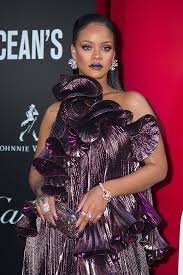 rihanna just debuted the manicure of