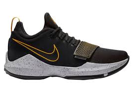 A shoe with the highest functionality, coupled with the style for a man that's going places. Nike Pg 1 Black University Gold Release Info Sneakernews Com