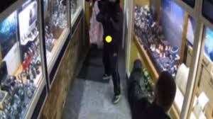 armed robbery at jewellers