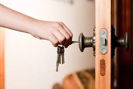 The lock on a bedroom door is designed for privacy and not for security or keeping intruders out. Quiz When Is It Ok To Leave Your Door Unlocked Carroll Gardens New York Dnainfo