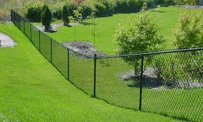 Chain link fence orders can arrive on small and large trucks, covered trailers and flatbed fence trucks. Vinyl Galvanized Chain Link Fences Mn