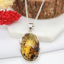 green amber oval necklace