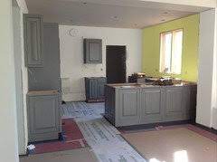 Wall paint color with light gray cabinets. Room Color For Gray Kitchen Cabinets