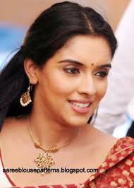 asin with light weight necklace set
