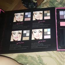 portable makeup palettes