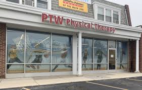 physical therapy in newtown square pa