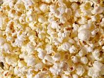 How many servings are in a microwave bag of popcorn?