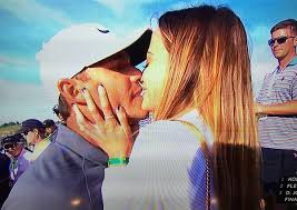 Brooks koepka poses with his girlfriend, jena sims, and the wanamaker trophy on the. Brooks Koepka Gets Kiss From Girlfriend Jena Sims Before Us Open