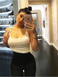 Kylie jenner had also launched a mobile application, which was in the number one position in the itunes app store. So Bekommst Du Kylie Jenners Wohnstil Ganz Easy Hin Stylight