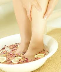 natural remes for swollen feet