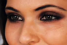 eye makeup like selena gomez howcast