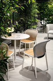 Outdoor Tables And Chairs