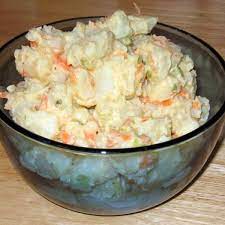 salada de batata com cenoura e maionese
