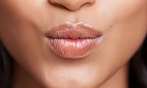vitamin e oil for lips 5 benefits