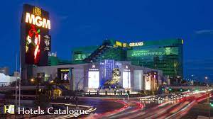 Park theater and the cosmopolitan casino are cultural highlights. Mgm Grand Las Vegas Hotel Mgm Grand Las Vegas Hotel Tour Youtube