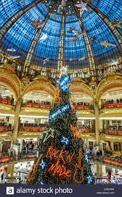 Its flagship store is on boulevard haussmann in the 9th arrondissement of paris but it now. Galerie Lafayette Stockfotos Und Bilder Kaufen Seite 2 Alamy