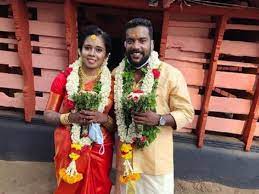He made his film debut in the 2016 film manikandan r. Petta Actor Manikandan Ties The Knot Tamil Movie News Times Of India