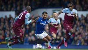 Davies returned to the starting lineup for the clash at the london stadium. West Ham Vs Everton Preview How To Watch On Tv Live Stream Kick Off Time Team News 90min