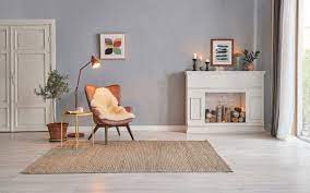 what color rugs go with grey floors in